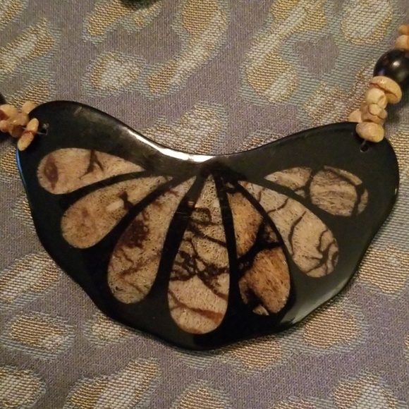 24" Boho Hawaiian Necklace and Earrings - Picture 2 of 5